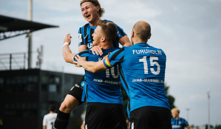 Finland Veikkausliiga round-up: KuPS cut the gap; Oulu remain bottom