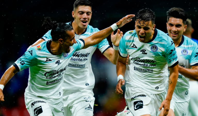 Liga MX: Champions Cruz Azul face Santos Laguna after opening day defeat
