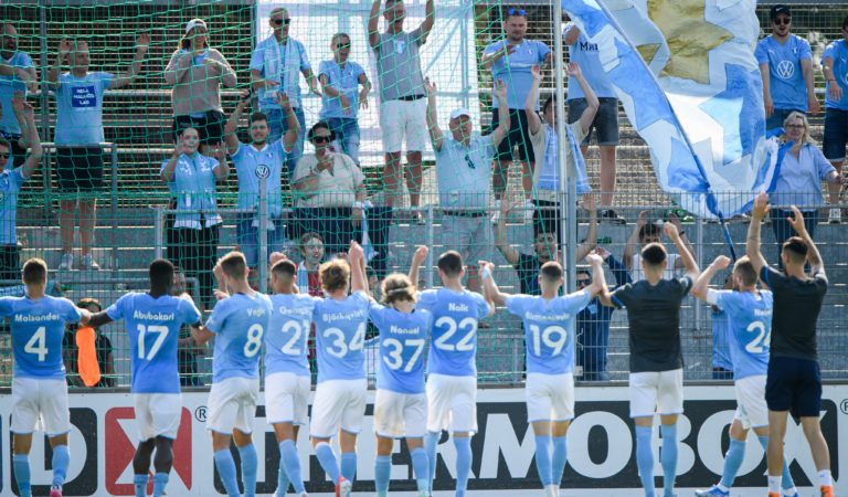 Sweden Allsvenskan round-up: Malmo remain top of the league