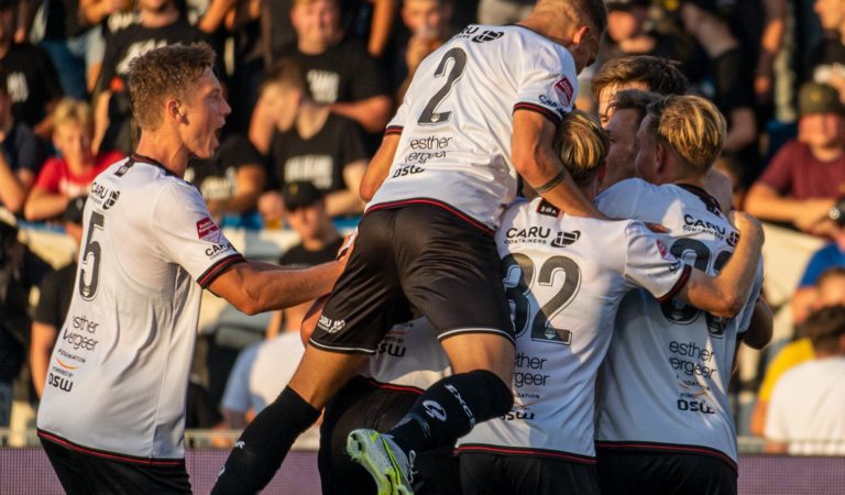 Eerste Divisie round-up: Dallinga scores four as Excelsior hand out a thrashing; Late show for Den Haag puts them fourth