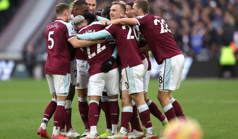 Hammers derail league leaders Chelsea: Report from the London Stadium