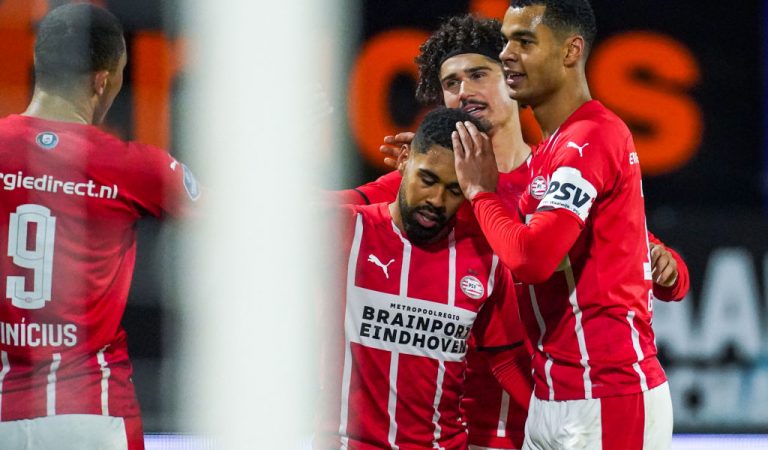 Eredivisie round-up: Ajax win 100th Klassieker in Rotterdam; PSV remain top