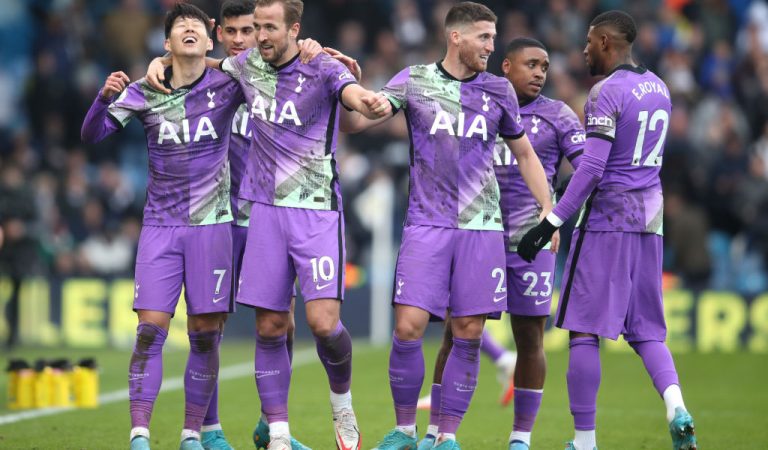 Premier League round-up, Matchday 27: Leeds sack Bielsa; VAR controversy in City-Everton draw